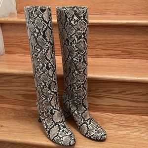 ZARA KNEE-HIGH SNAKE BOOTS WITH BLOCK HEELS SIZE 40 🐍 U.S. Size 9